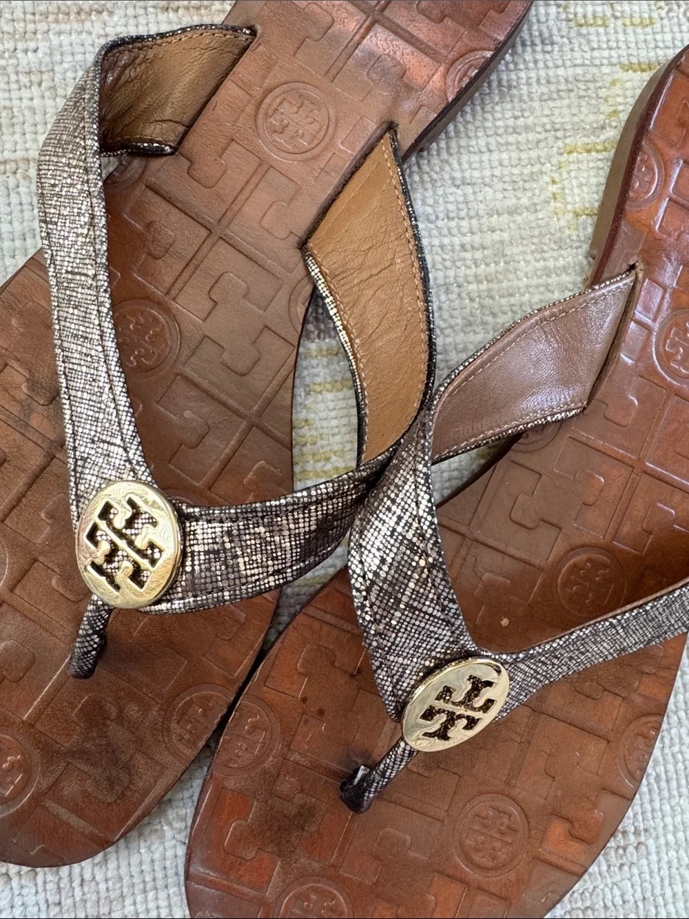 Tory Burch Leather Gold Logo Thong Sandals Size 8